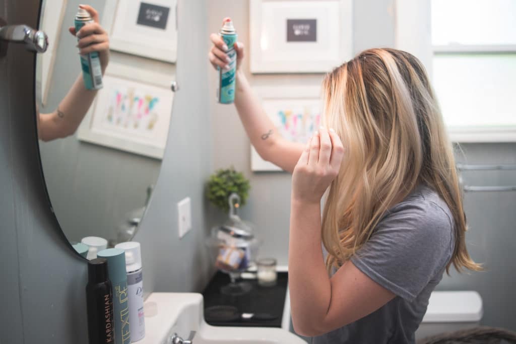 how to use dry shampoo Kristyn Cole